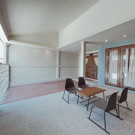 Aoboun House Bangsaen บ้านโอบอุ่น บางแสน ภายนอก รูปภาพ